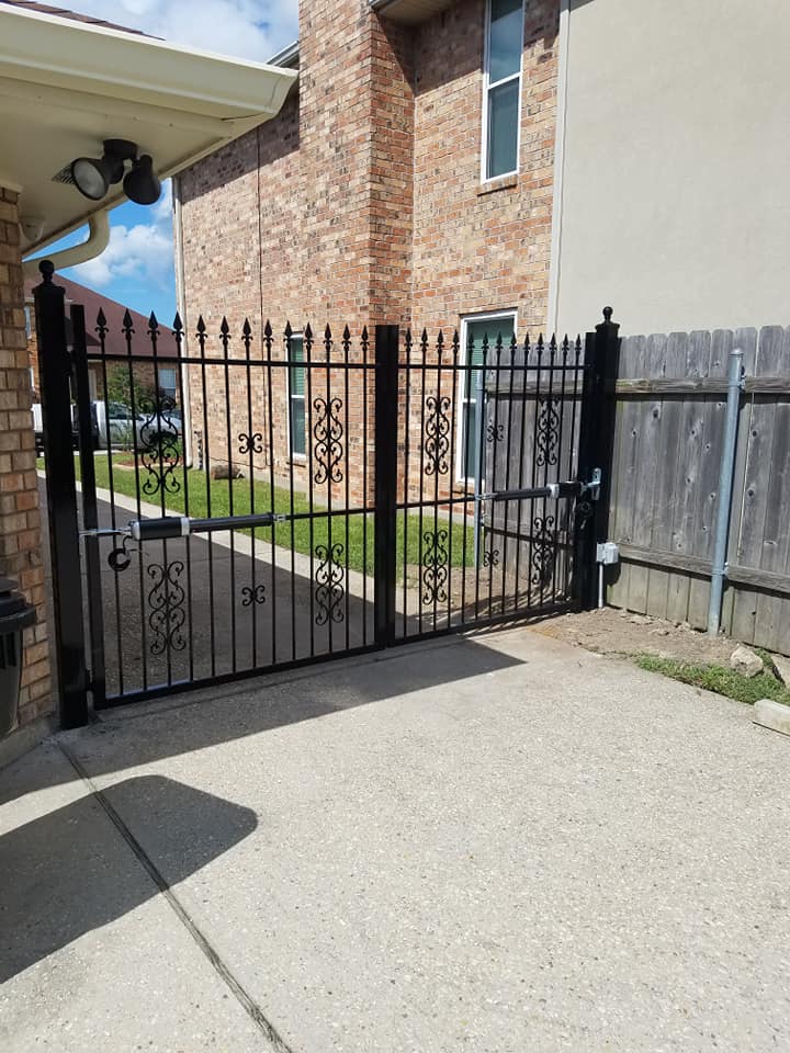 custom ornamental double swing driveway gate